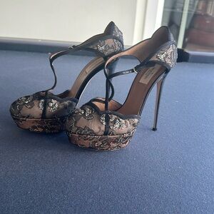Gorgeous Valentino very high heels